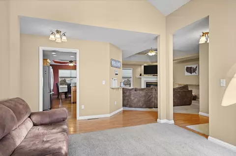 Entry Way - 605 Moon Valley Rd, Ozark, MO 65721 photo 2 of 2