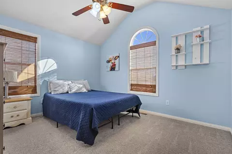 Bedroom - 605 Moon Valley Rd, Ozark, MO 65721 photo 2 of 5
