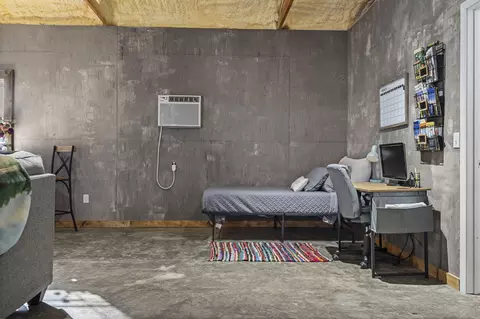 Bedroom - 605 Moon Valley Rd, Ozark, MO 65721 photo 4 of 5