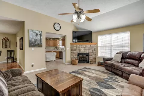 606 E Katella Cir, Nixa, MO 65714 photo 7