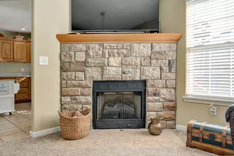 606 E Katella Cir, Nixa, MO 65714 photo 9
