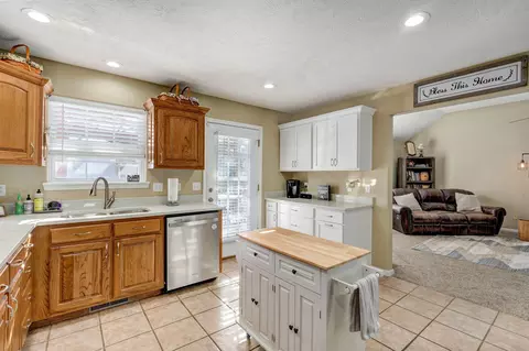 606 E Katella Cir, Nixa, MO 65714 photo 13