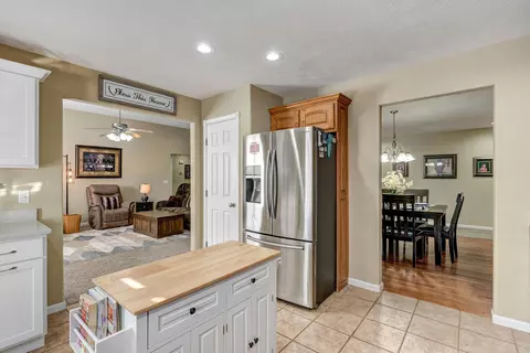 606 E Katella Cir, Nixa, MO 65714 photo 12