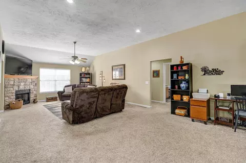 606 E Katella Cir, Nixa, MO 65714 photo 5