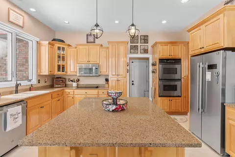 Kitchen - 2063 Olde Gate Rd, Nixa, MO 65714 photo 7 of 7
