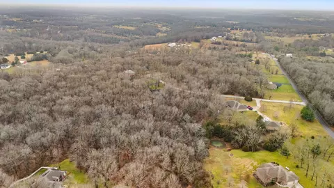 View/Area - 2063 Olde Gate Rd, Nixa, MO 65714 photo 6 of 9