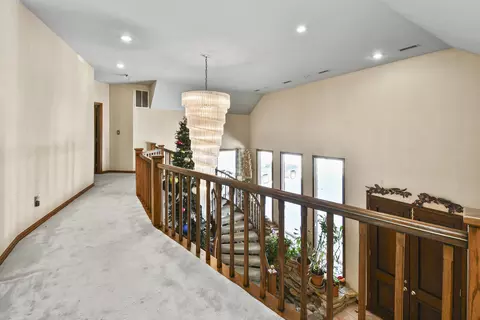 Entry Way - 5308 S Kissick Ave, Springfield, MO 65804 photo 6 of 11