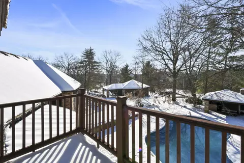 Exterior - 5308 S Kissick Ave, Springfield, MO 65804 photo 9 of 28