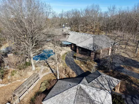 View/Area - 5308 S Kissick Ave, Springfield, MO 65804 photo 4 of 8
