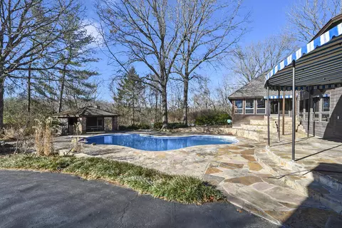Exterior - 5308 S Kissick Ave, Springfield, MO 65804 photo 13 of 28