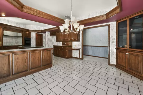 Kitchen - 5308 S Kissick Ave, Springfield, MO 65804 photo 11 of 14