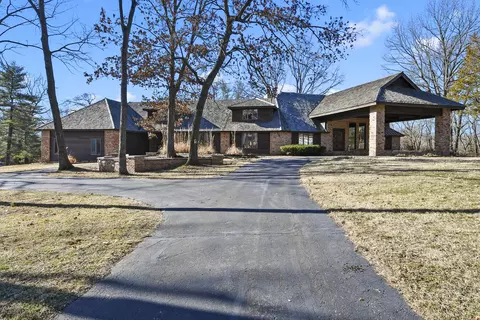 Exterior - 5308 S Kissick Ave, Springfield, MO 65804 photo 2 of 28