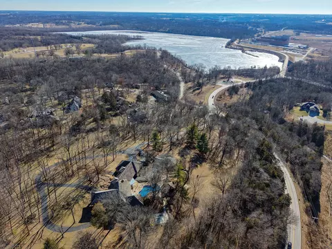 View/Area - 5308 S Kissick Ave, Springfield, MO 65804 photo 6 of 8