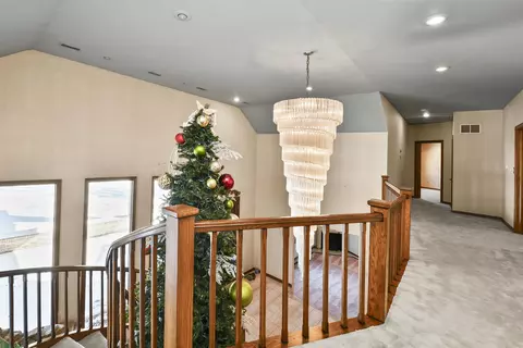 Entry Way - 5308 S Kissick Ave, Springfield, MO 65804 photo 5 of 11