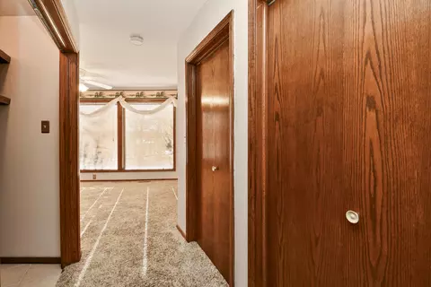 Entry Way - 5308 S Kissick Ave, Springfield, MO 65804 photo 11 of 11