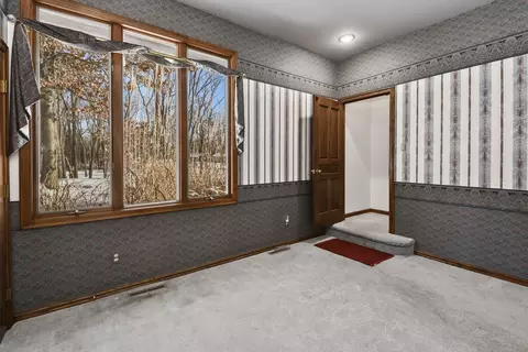 Bedroom - 5308 S Kissick Ave, Springfield, MO 65804 photo 2 of 11