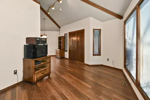 Living - 5308 S Kissick Ave, Springfield, MO 65804 photo 15 of 16