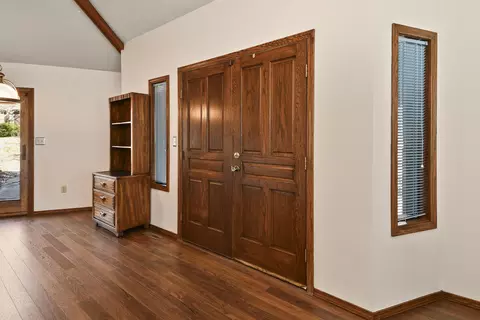 Entry Way - 5308 S Kissick Ave, Springfield, MO 65804 photo 9 of 11