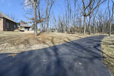 Exterior - 5308 S Kissick Ave, Springfield, MO 65804 photo 25 of 28