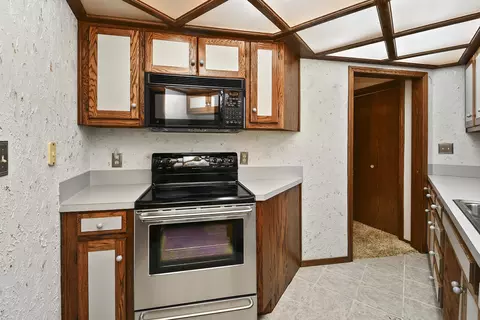 Kitchen - 5308 S Kissick Ave, Springfield, MO 65804 photo 14 of 14