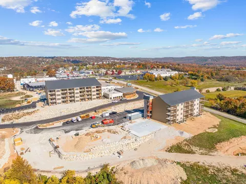 88 Towers Aly #103, Kimberling City, MO 65686