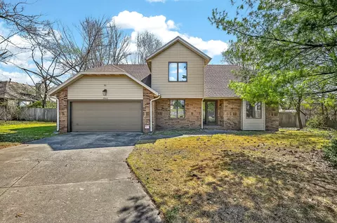 3860 S Parklane Ave, Springfield, MO 65807 photo 2