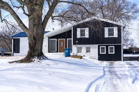 413 S Washington St, Walnut Grove, MO 65770