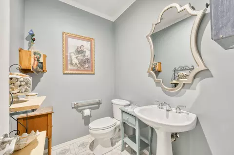 Bath - 4257 E Misty Woods St, Springfield, MO 65809 photo 6 of 9