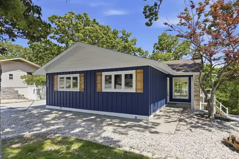 139 Lakeshore Dr, Kimberling City, MO 65686