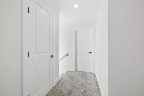 Entry Way - 1309 E Blaine St, Springfield, MO 65803 photo 6 of 6