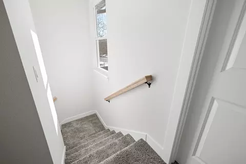 Entry Way - 1309 E Blaine St, Springfield, MO 65803 photo 5 of 6