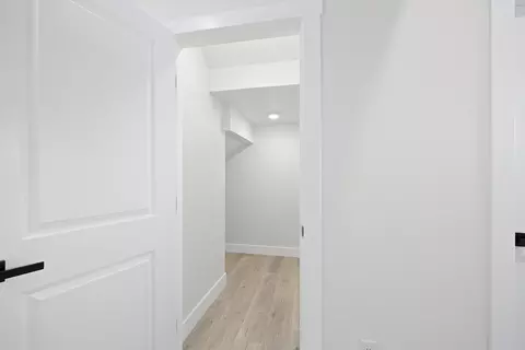 Entry Way - 1309 E Blaine St, Springfield, MO 65803 photo 4 of 6