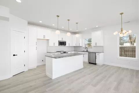 Kitchen - 1309 E Blaine St, Springfield, MO 65803 photo 1 of 4