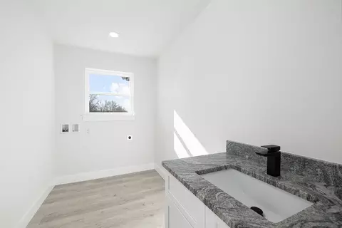 Other - 1309 E Blaine St, Springfield, MO 65803 photo 7 of 10