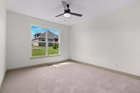Bedroom - 1643 S Crepe Myrtle Ln, Springfield, MO 65809 photo 4 of 5