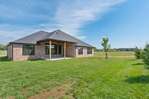 Exterior - 1643 S Crepe Myrtle Ln, Springfield, MO 65809 photo 6 of 7