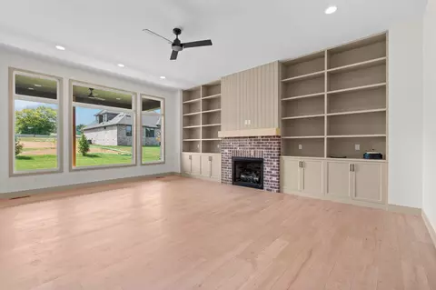 Living - 1643 S Crepe Myrtle Ln, Springfield, MO 65809 photo 6 of 8