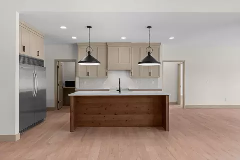 Kitchen - 1643 S Crepe Myrtle Ln, Springfield, MO 65809 photo 2 of 3