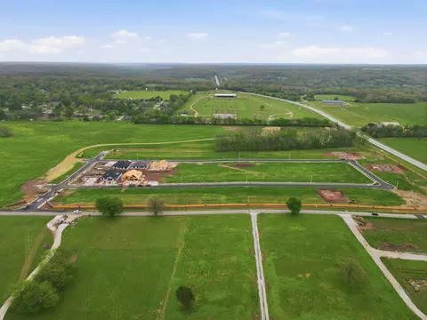 View/Area - 1634 S Pinecone Path, Springfield, MO 65809 photo 5 of 12