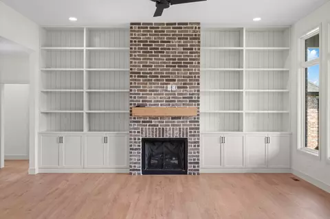 Living - 1634 S Pinecone Path, Springfield, MO 65809 photo 5 of 8