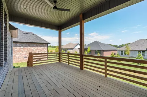 Exterior - 1634 S Pinecone Path, Springfield, MO 65809 photo 3 of 6
