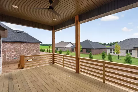 Exterior - 1634 S Pinecone Path, Springfield, MO 65809 photo 3 of 5