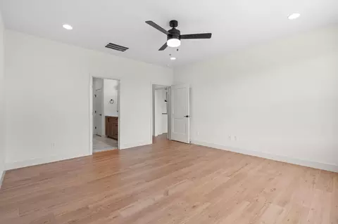Bedroom - 1634 S Pinecone Path, Springfield, MO 65809 photo 2 of 10
