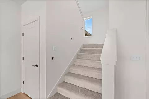 Entry Way - 1634 S Pinecone Path, Springfield, MO 65809 photo 2 of 2