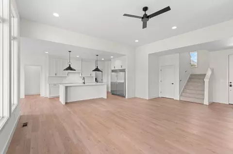 Living - 1634 S Pinecone Path, Springfield, MO 65809 photo 6 of 8