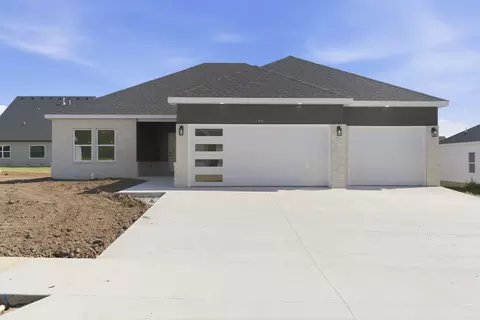 148 E Kelce Ln, Republic, MO 65738