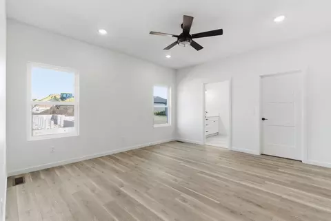 Bedroom - 148 E Kelce Ln, Republic, MO 65738 photo 3 of 3