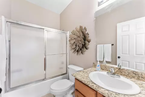 Bath - 1069 Golf Dr #6, Branson West, MO 65737 photo 3 of 4