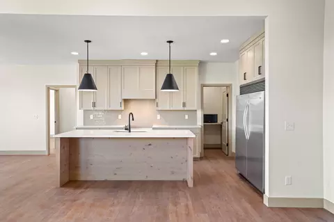 Kitchen - 1626 S Pinecone Path, Springfield, MO 65809 photo 1 of 3