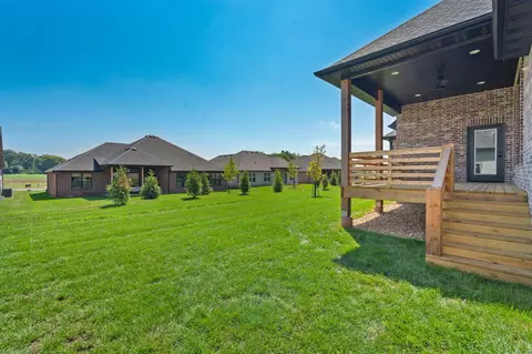 Exterior - 1626 S Pinecone Path, Springfield, MO 65809 photo 5 of 6